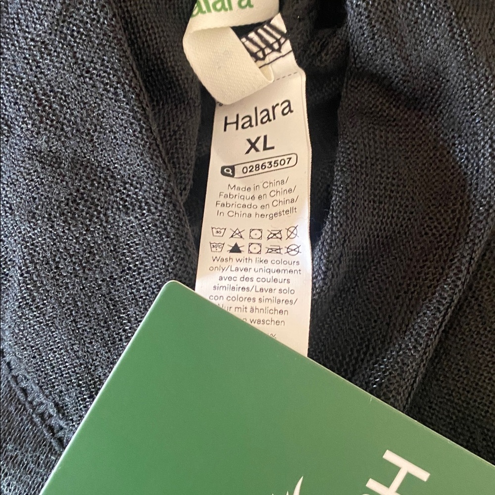 XLARGE.  HALARA ROUND NECK HALF SLEEVE OVERSIZED QUICK DRY T SHIRT - Picture 8 of 8